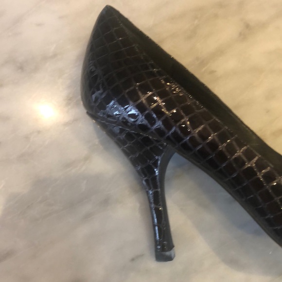 Enzo Angiolini deep purple patent leather open toe pumps - Picture 2 of 6